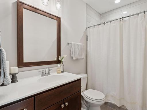 15535 52nd Place N, Minneapolis, MN 55446