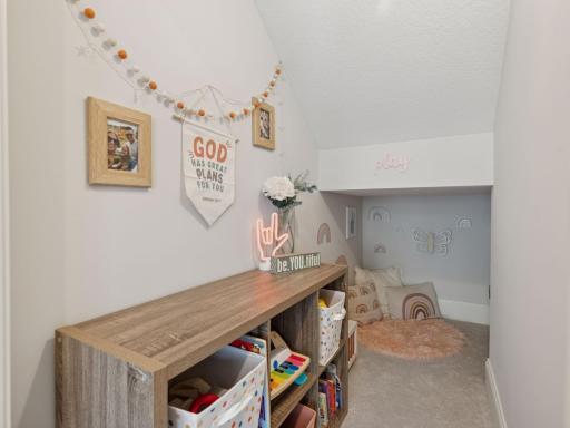 15535 52nd Place N, Minneapolis, MN 55446