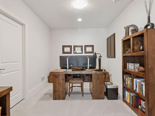 15535 52nd Place N, Minneapolis, MN 55446