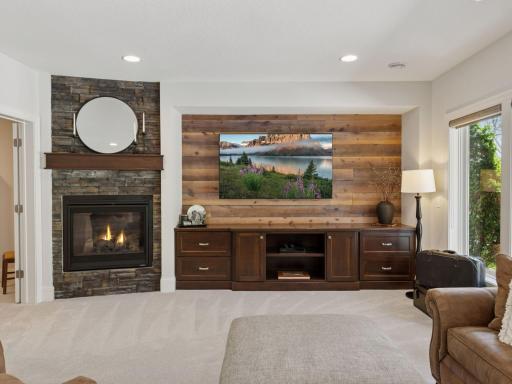 15535 52nd Place N, Minneapolis, MN 55446