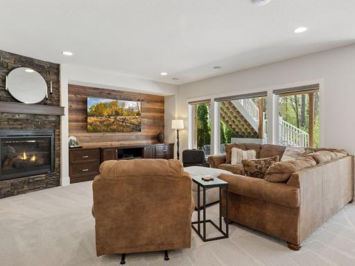 15535 52nd Place N, Minneapolis, MN 55446