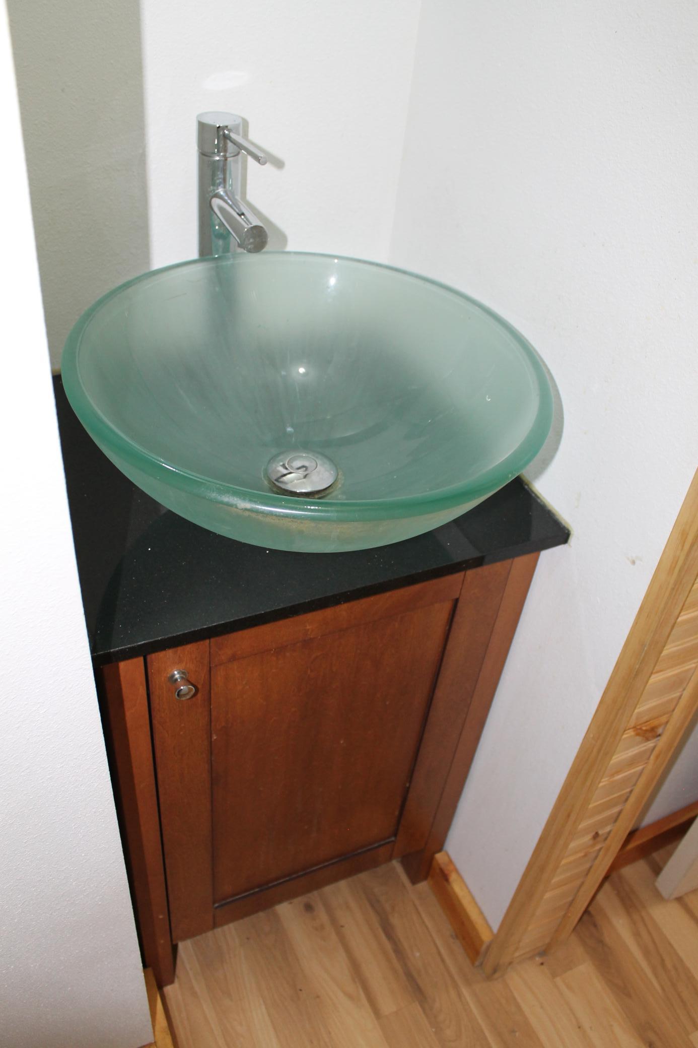 Bathroom #1 1/2 Bath