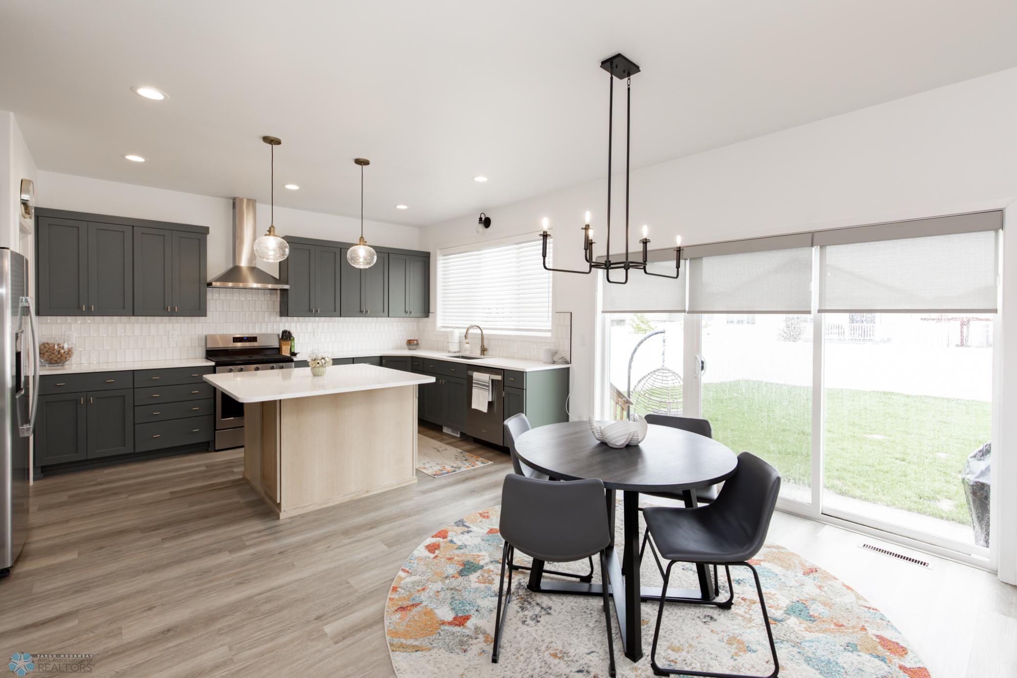 Kitchen/Dining