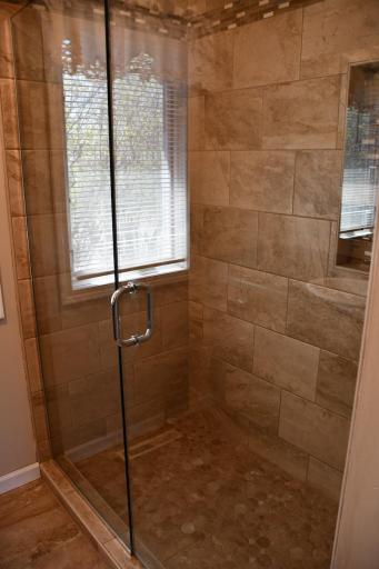 1005 Elizabeth Avenue N, Thief River Falls, MN 56701
