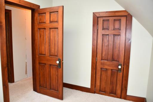 1005 Elizabeth Avenue N, Thief River Falls, MN 56701