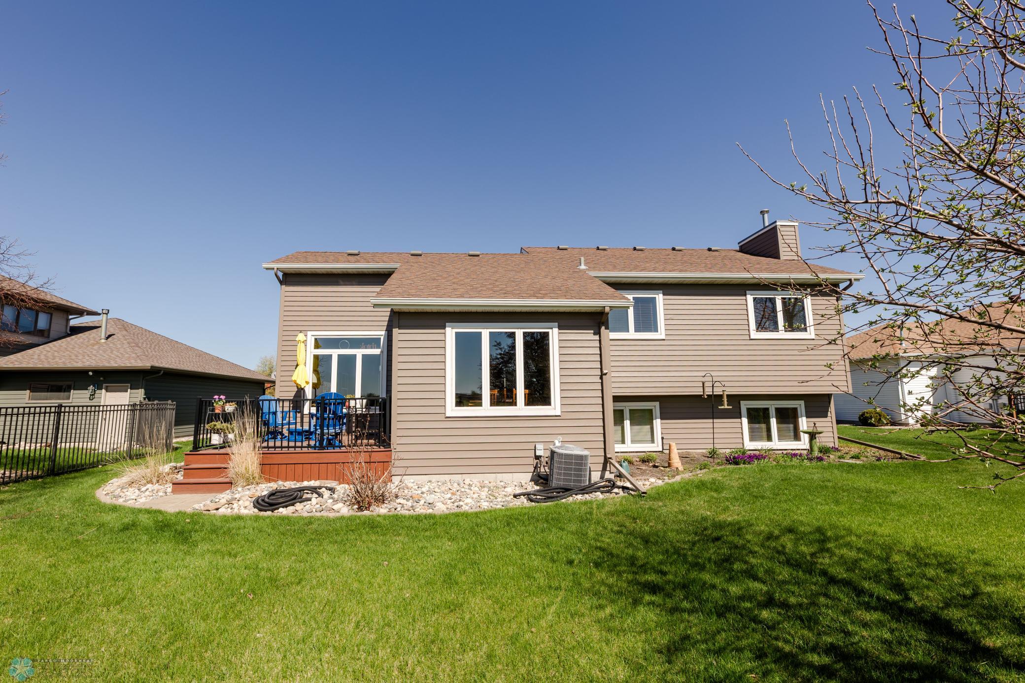 Great rear deck