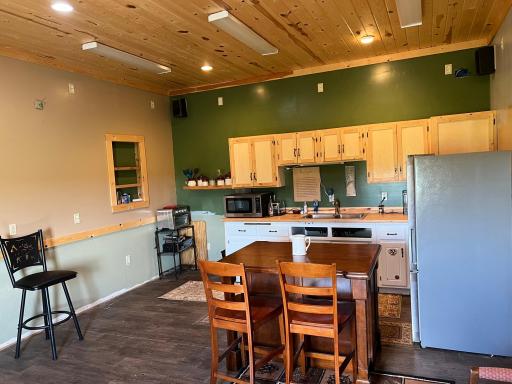 10405 Vista Trail NW, Evansville, MN 56326