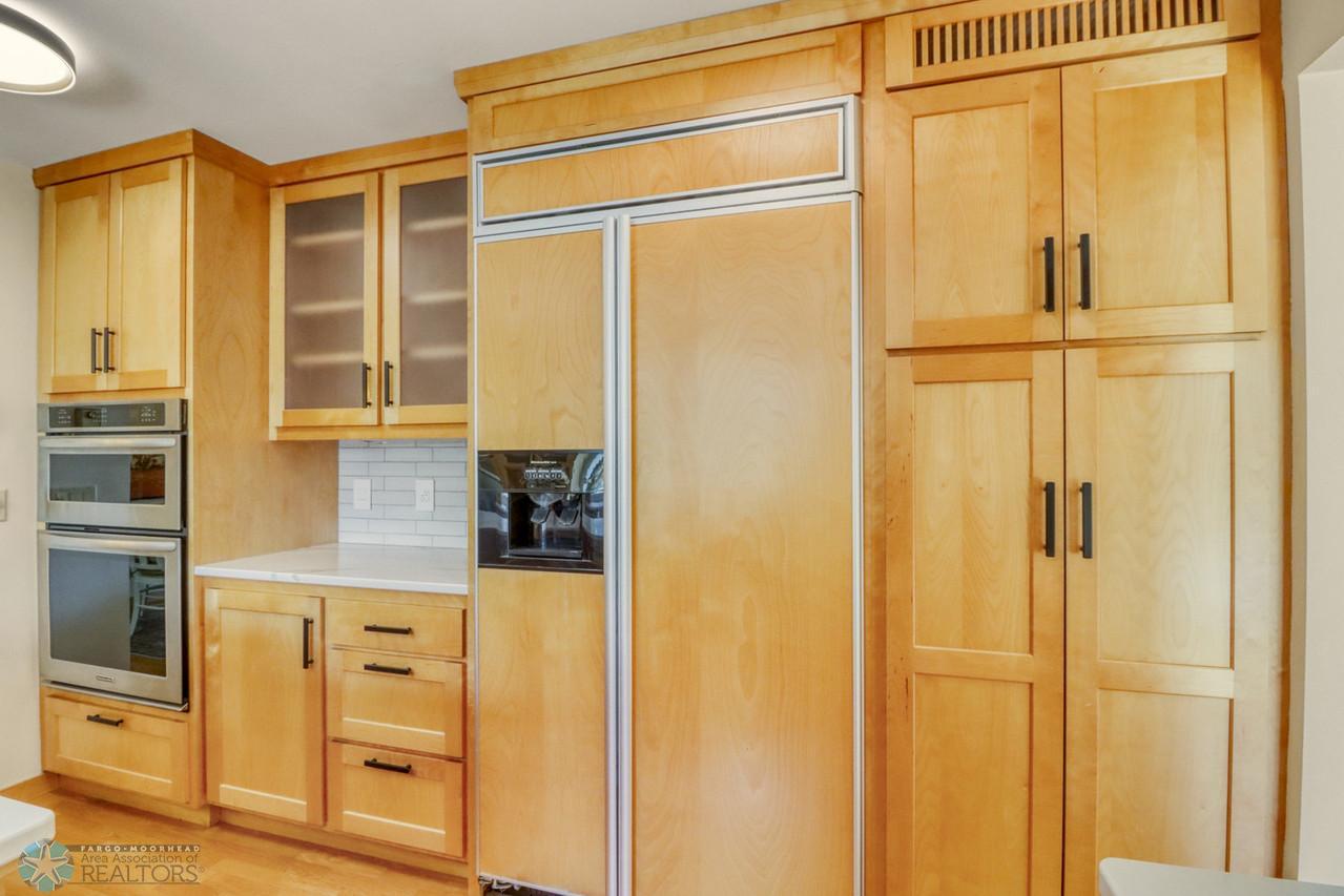 22Kitchen1_8-1280.JPG