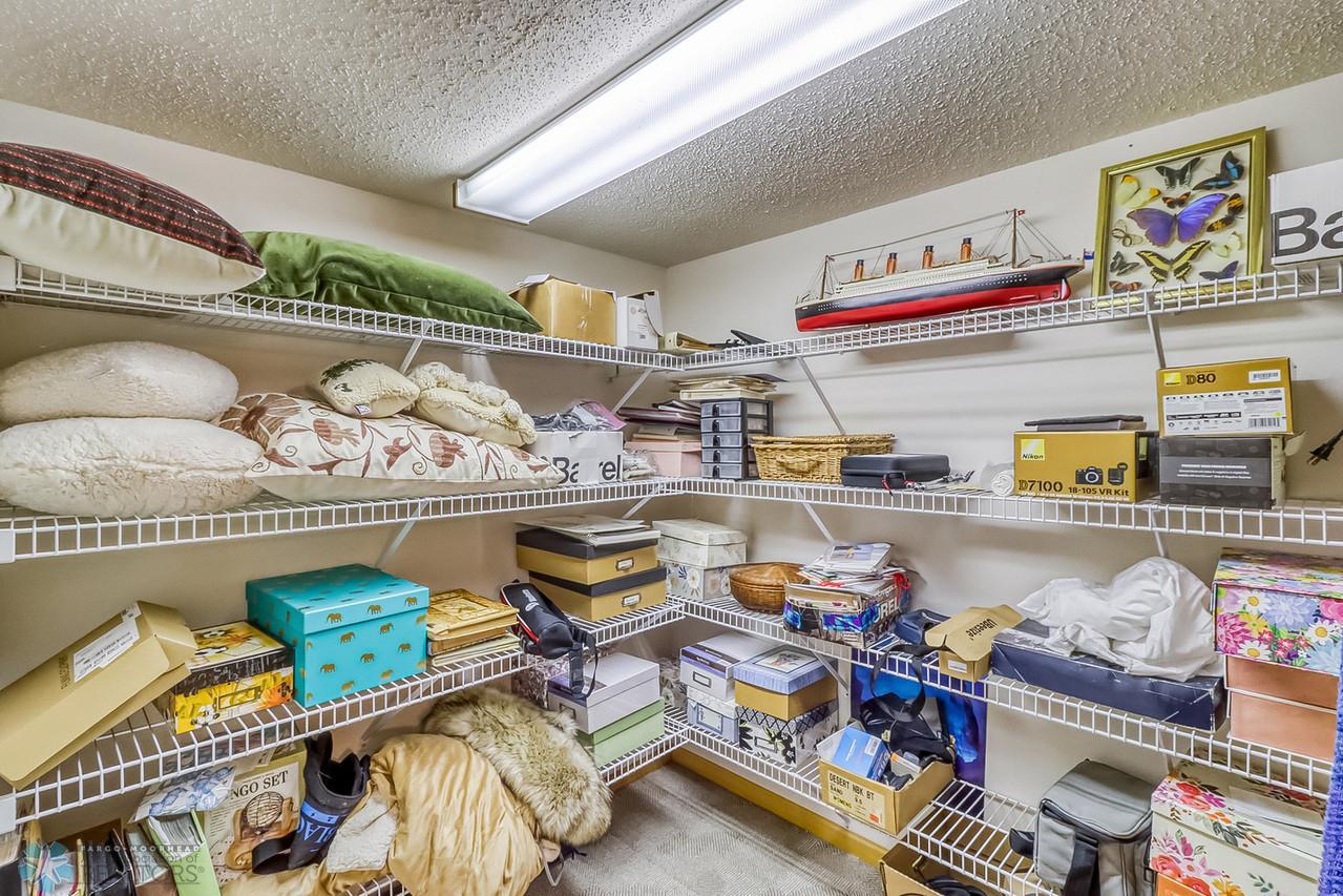 45Basement Storage2_1-1280.jpg