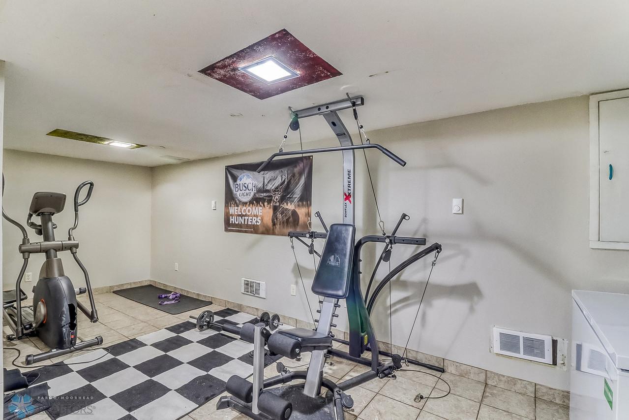 22Basement1_2-1280.jpg