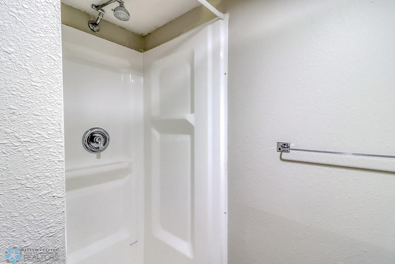 25Basement Bathroom1_2-1280.jpg