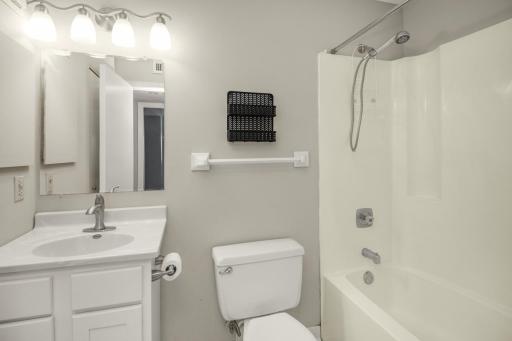 26 10th Street W, 1701, Saint Paul, MN 55102