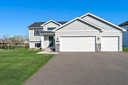 1120 7th Avenue NE, Isanti, MN 55040