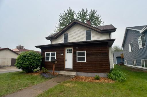 732 5th Avenue S, South Saint Paul, MN 55075