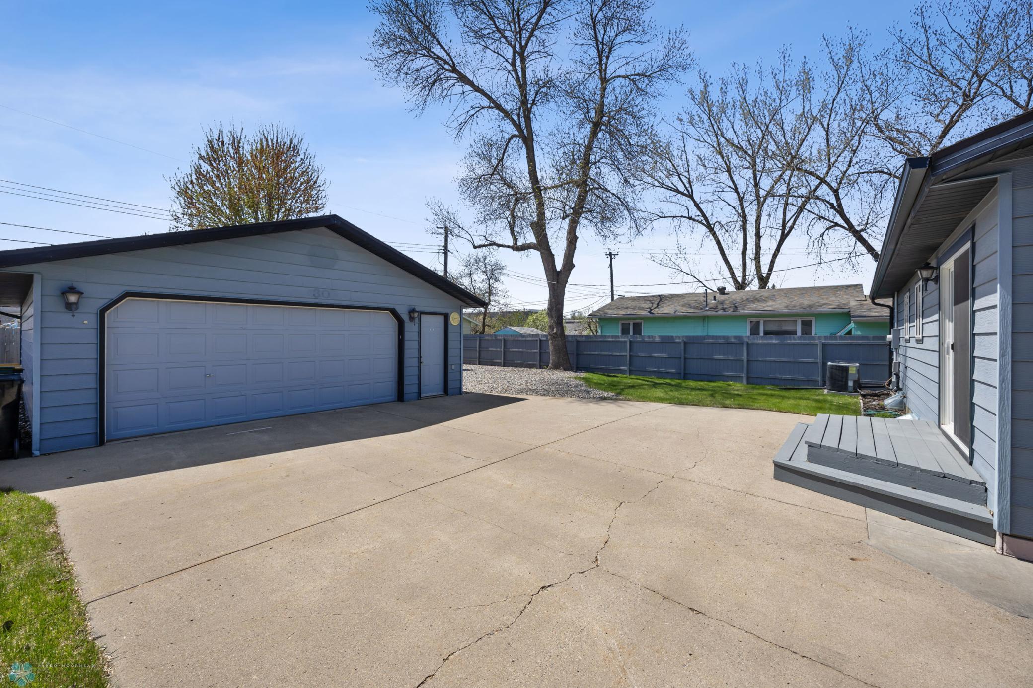 Detached Garage