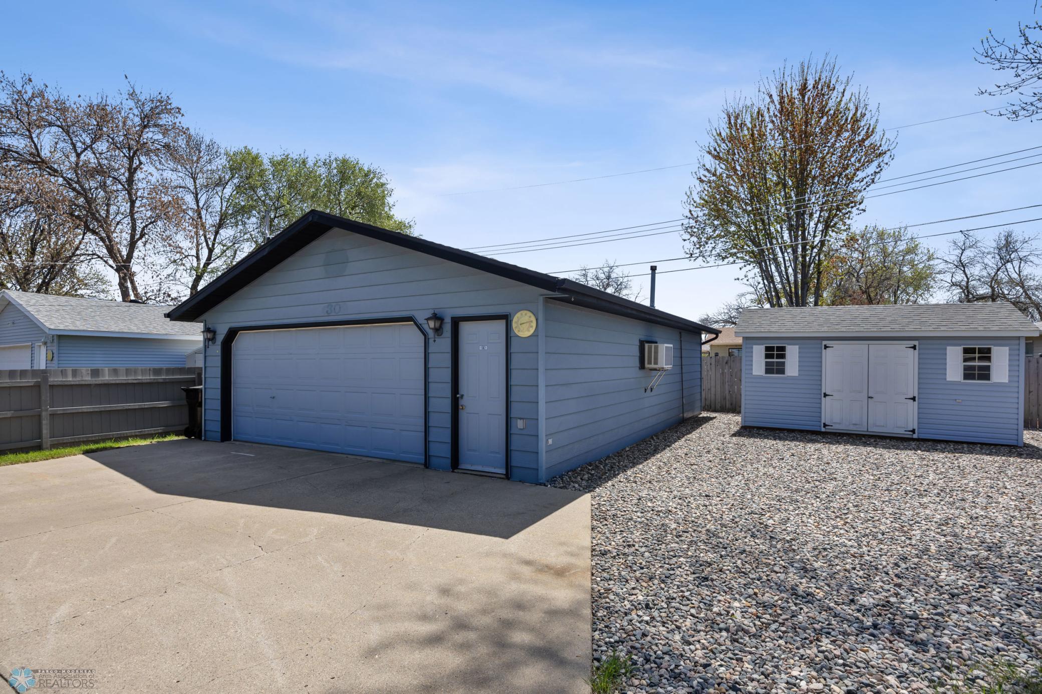 Detached Garage