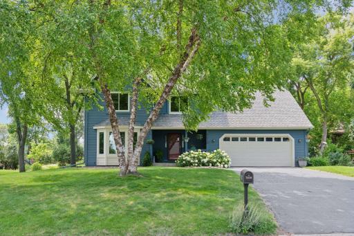7010 Tartan Curve, Eden Prairie, MN 55346