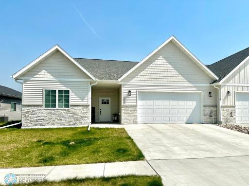 7022 67TH Street S, Horace, ND 58047