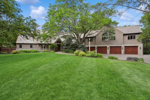 10420 Bluff Circle, Chaska, MN 55318