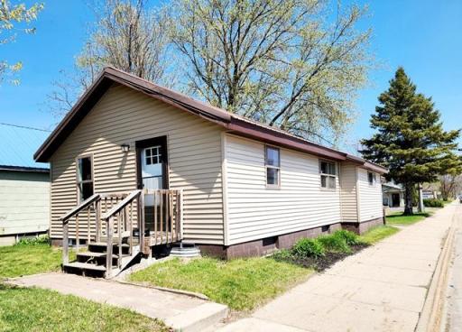 502 NW 7th Avenue, Grand Rapids, MN 55744