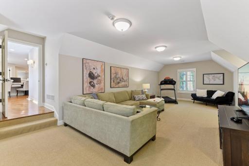 18688 Saint Mellion Place, Eden Prairie, MN 55347