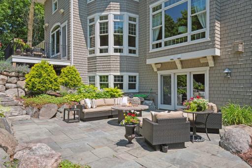 18688 Saint Mellion Place, Eden Prairie, MN 55347