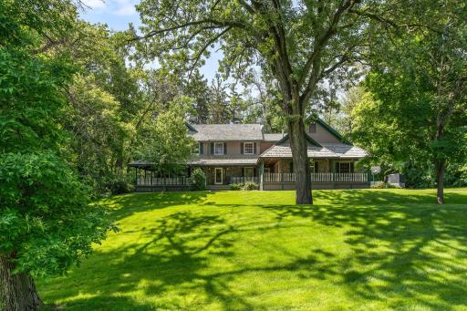 2 E Pleasant Lake Road, Saint Paul, MN 55127