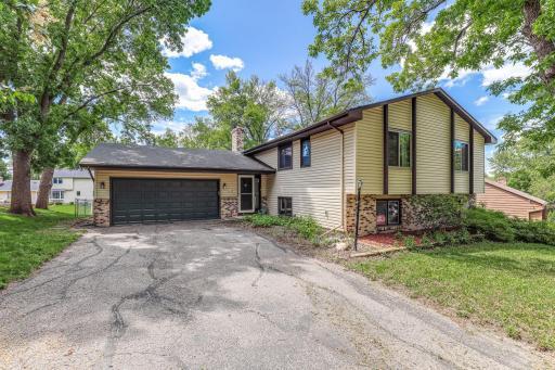 5917 W 99th Street, Bloomington, MN 55438