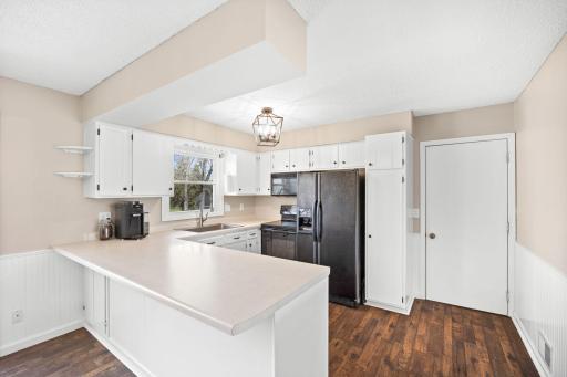 6162 46th Street N, Saint Paul, MN 55128