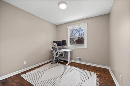 6162 46th Street N, Saint Paul, MN 55128