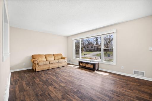 6162 46th Street N, Saint Paul, MN 55128