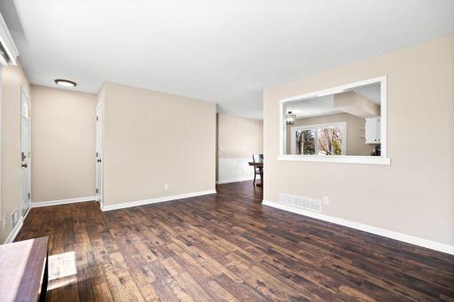 6162 46th Street N, Saint Paul, MN 55128