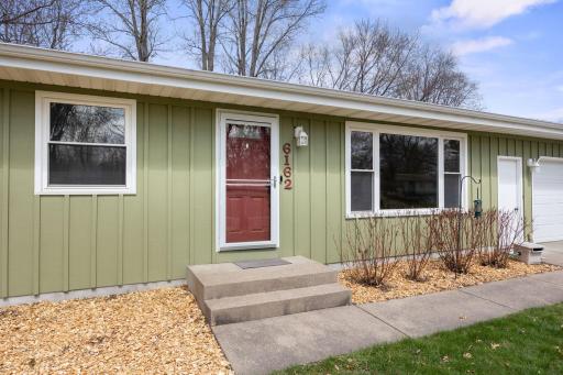 6162 46th Street N, Saint Paul, MN 55128