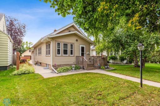 454 Oakland Avenue S, Fargo, ND 58103