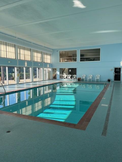 INDOOR POOL 1.jpg