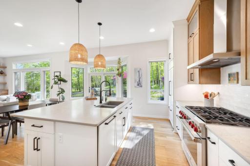 27865 Brynmawr Place, Excelsior, MN 55331