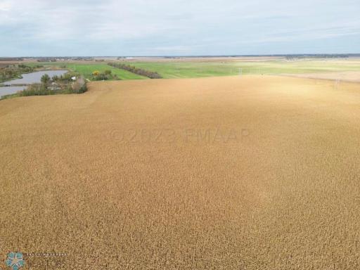 5386 52 Avenue N, Fargo, ND 58102