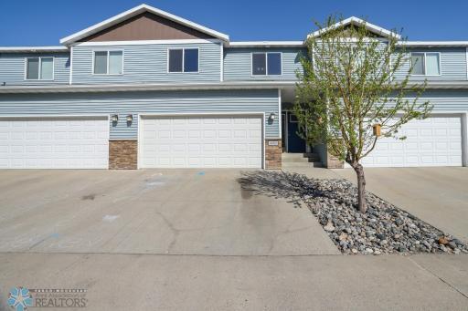 4282 51st Street S, Fargo, ND 58104
