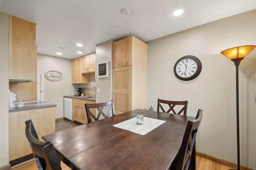 1393 Colonial Drive, Saint Paul, MN 55113