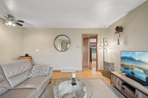 1393 Colonial Drive, Saint Paul, MN 55113