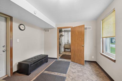 1393 Colonial Drive, Saint Paul, MN 55113