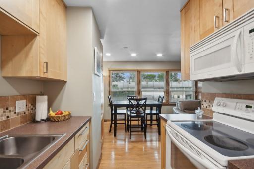 1393 Colonial Drive, Saint Paul, MN 55113