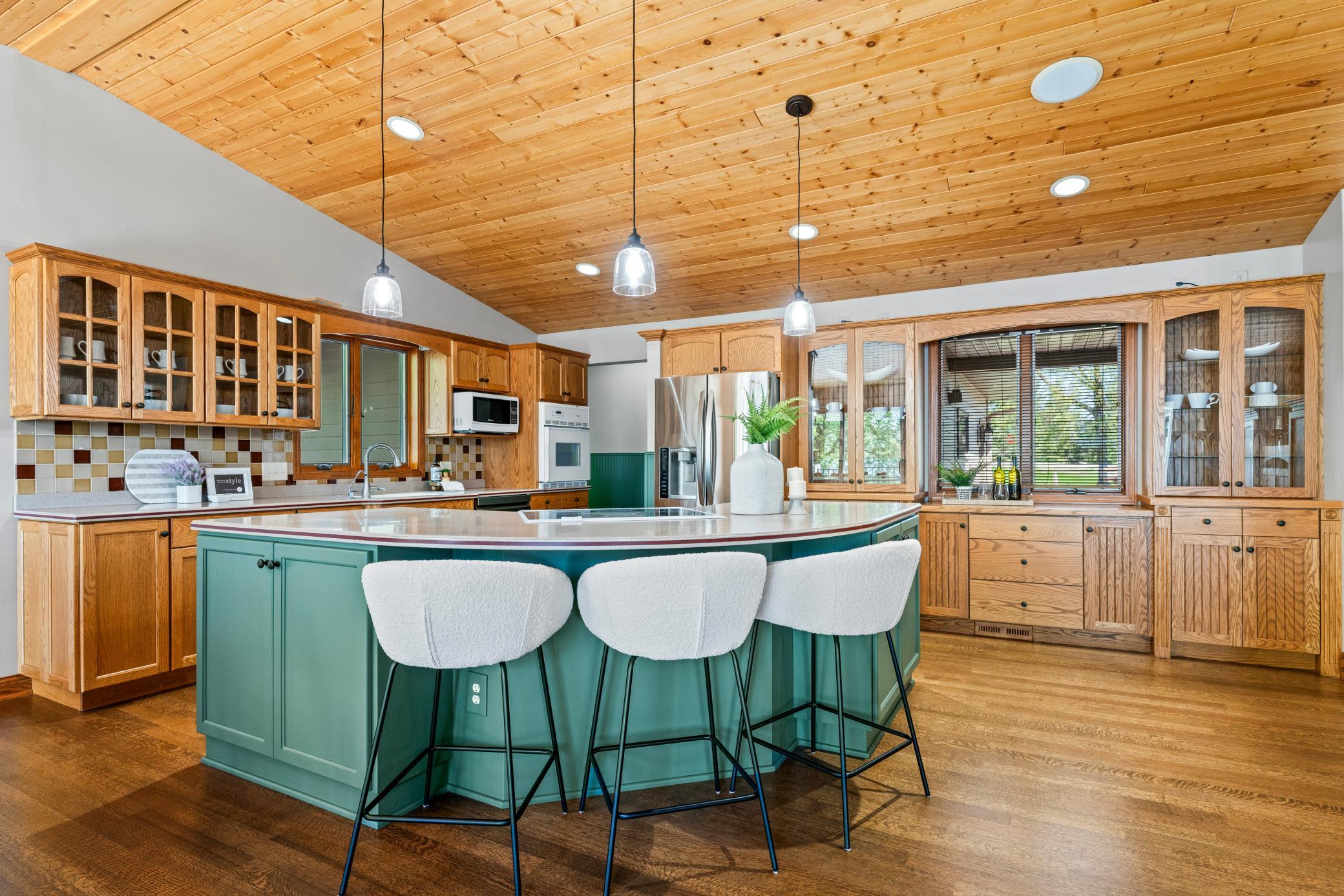 Wonderful Rounded Island Breakfast Bar