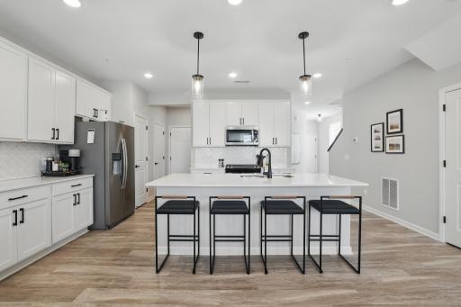 192 Junco Road N, Lake Elmo, MN 55042