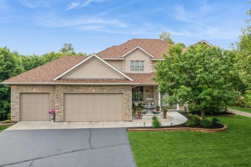 Welcome Home! 1376 Cobblestone Road N, Champlin