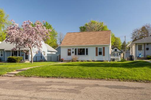 2696 18th Avenue E, Saint Paul, MN 55109