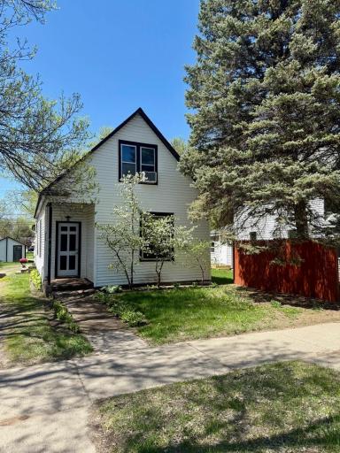 713 7th Street NE, Little Falls, MN 56345
