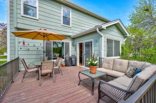 2167 Woodbridge Way, Saint Paul, MN 55125