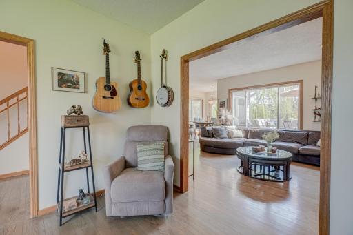 2167 Woodbridge Way, Saint Paul, MN 55125