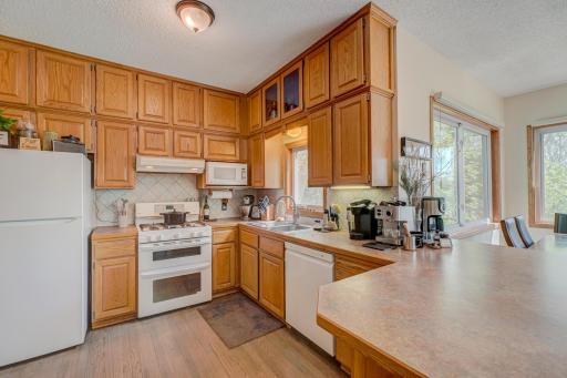 2167 Woodbridge Way, Saint Paul, MN 55125